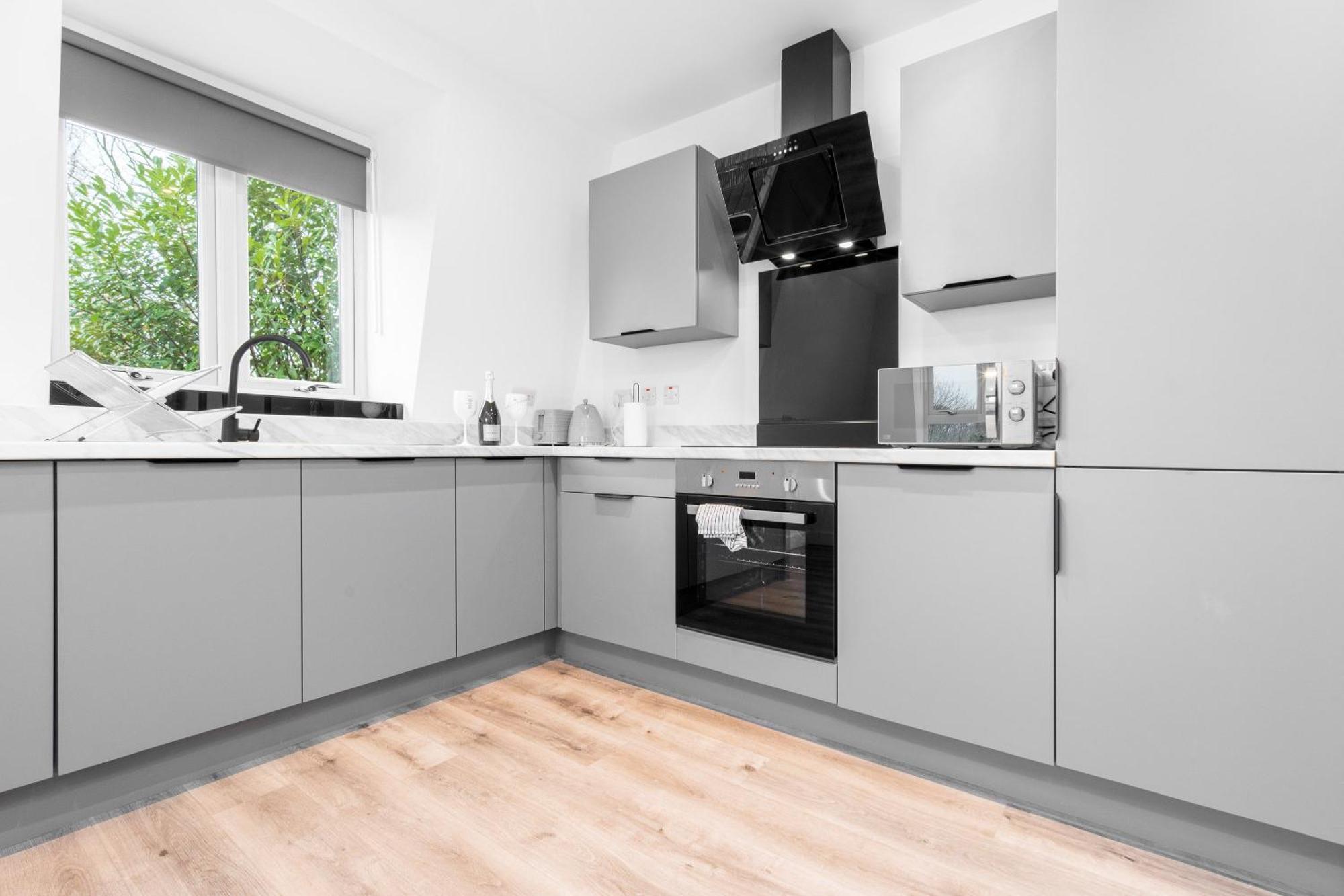 Stylish 2 Bedroom Apartment - Balcony - Secure Parking - Top Rated - 5Mc Birmingham Exterior photo
